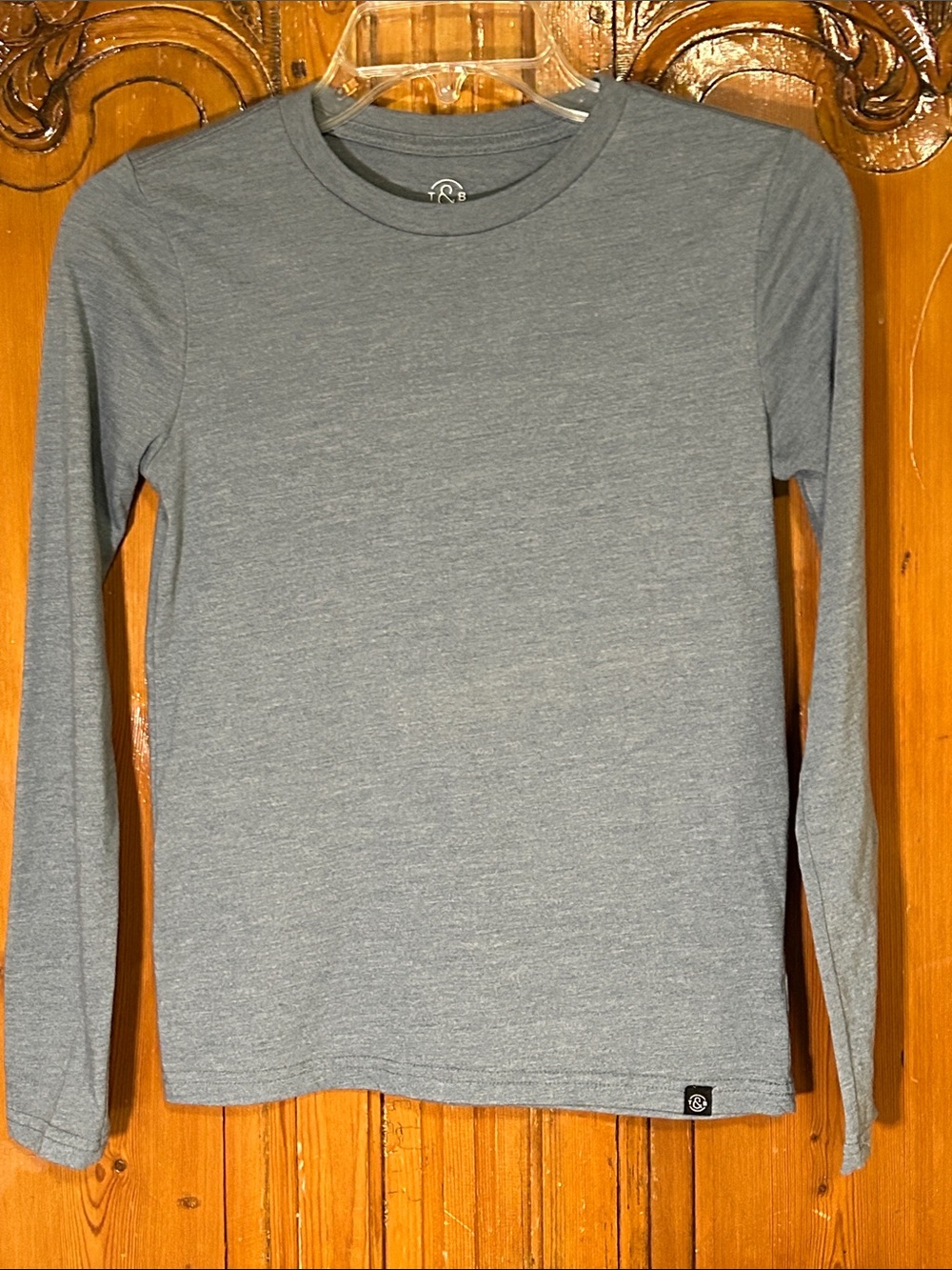 T&B Boys Long Sleeved Tee 
Medium (8/10)